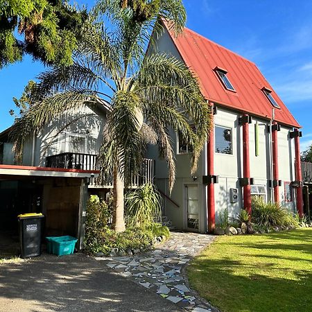 Cooks Beach Holiday Home 外观 照片